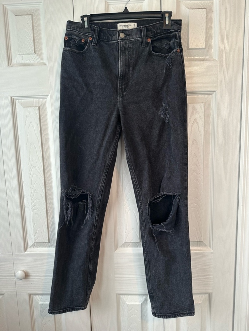 Abercrombie & Fitch Black Wash '90s Straight Ultra High Rise Jeans